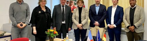 Senatorin Samantha Cazebonne zu Besuch an der EFH